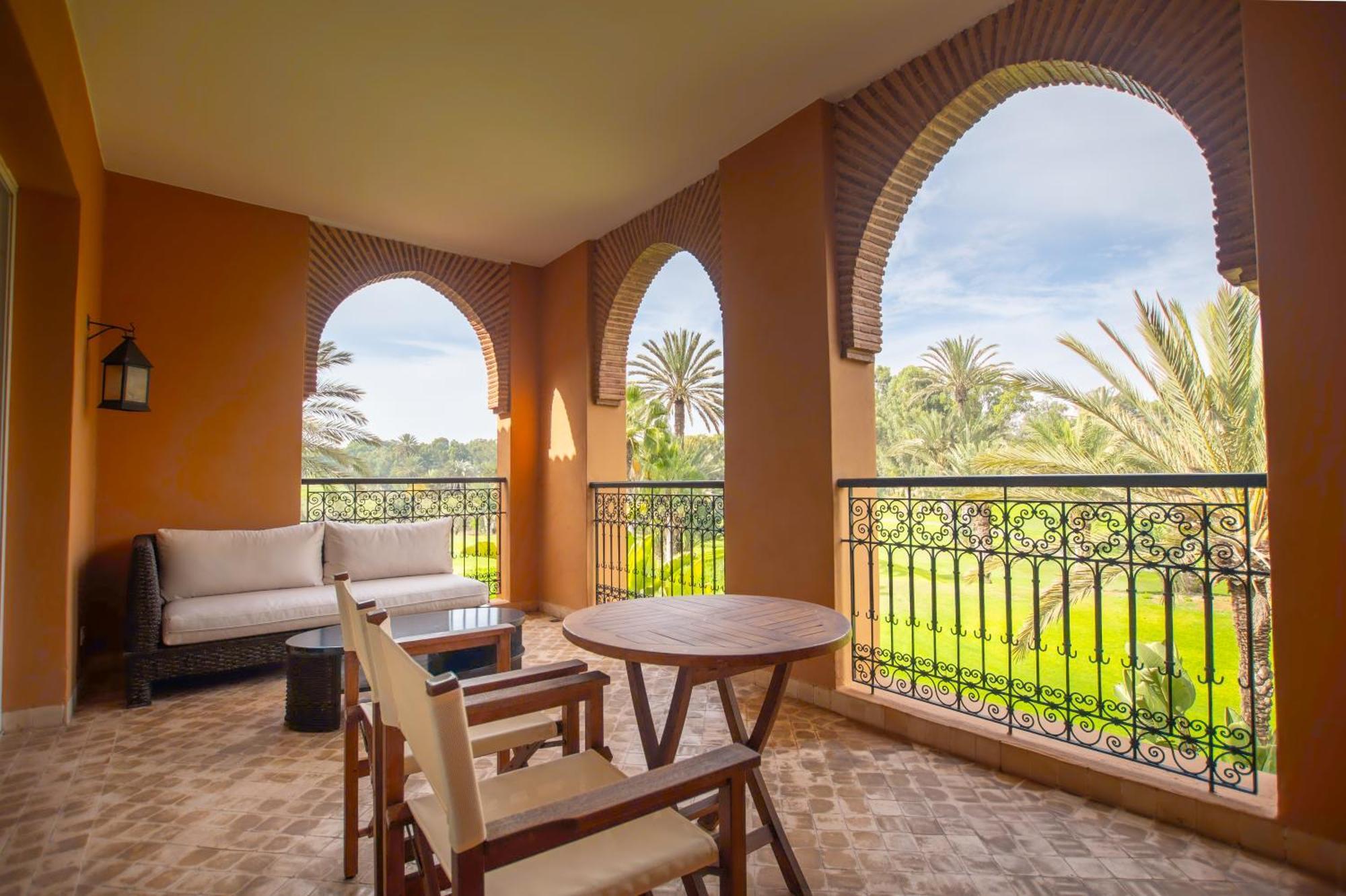 Tikida Golf Palace Агадир Экстерьер фото A balcony at the Royal Mirage Hotel